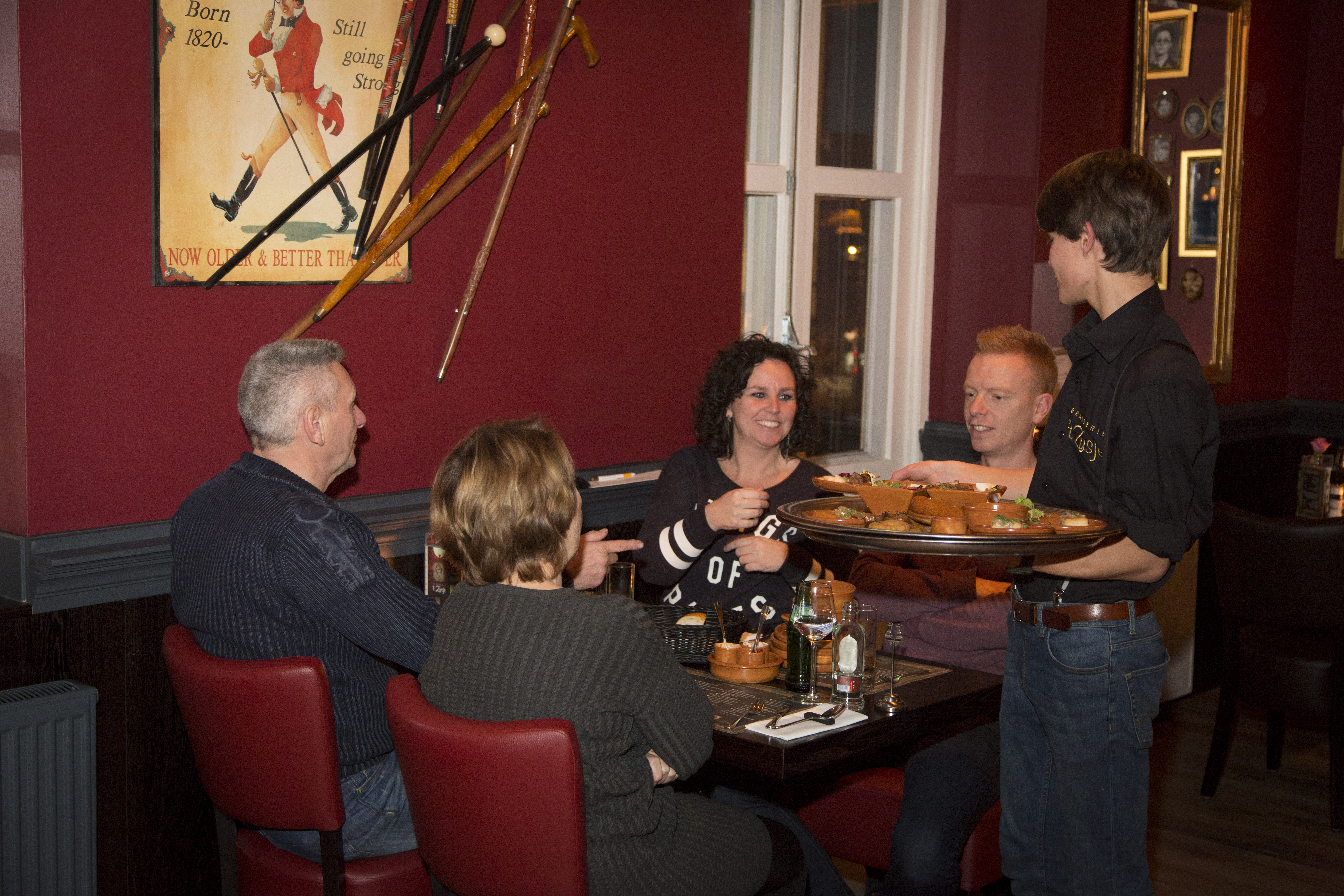 Restaurantketen 't Zusje gaat haar 1200 medewerkers zelf trainen