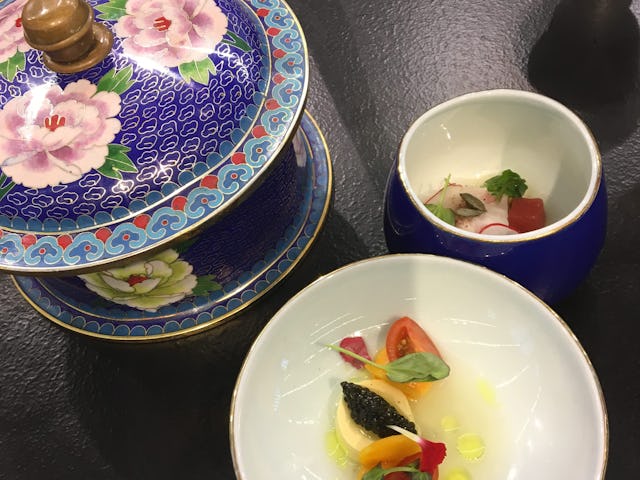 Chapter 2: Guangdong regio: Blue Gold
Chinese Wolhandkrab, Ganzenlever, Koningskrab, Anna Gold Kaviaar