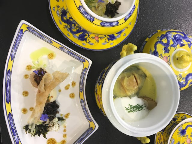 Chapter 3: Beijing regio: Emperor of China
Abalone, Pruikzwam, Beijing Gele Kip, Chinese Zeemos