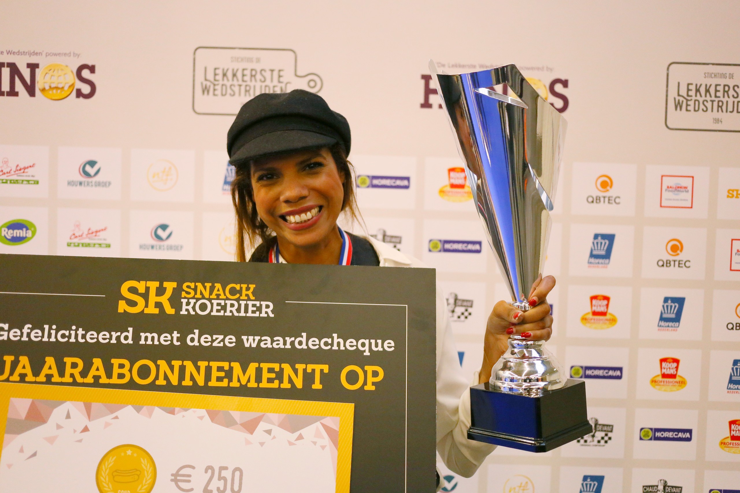 Juanita Hoepel van Chez Jan maakt Lekkerste Hotdog