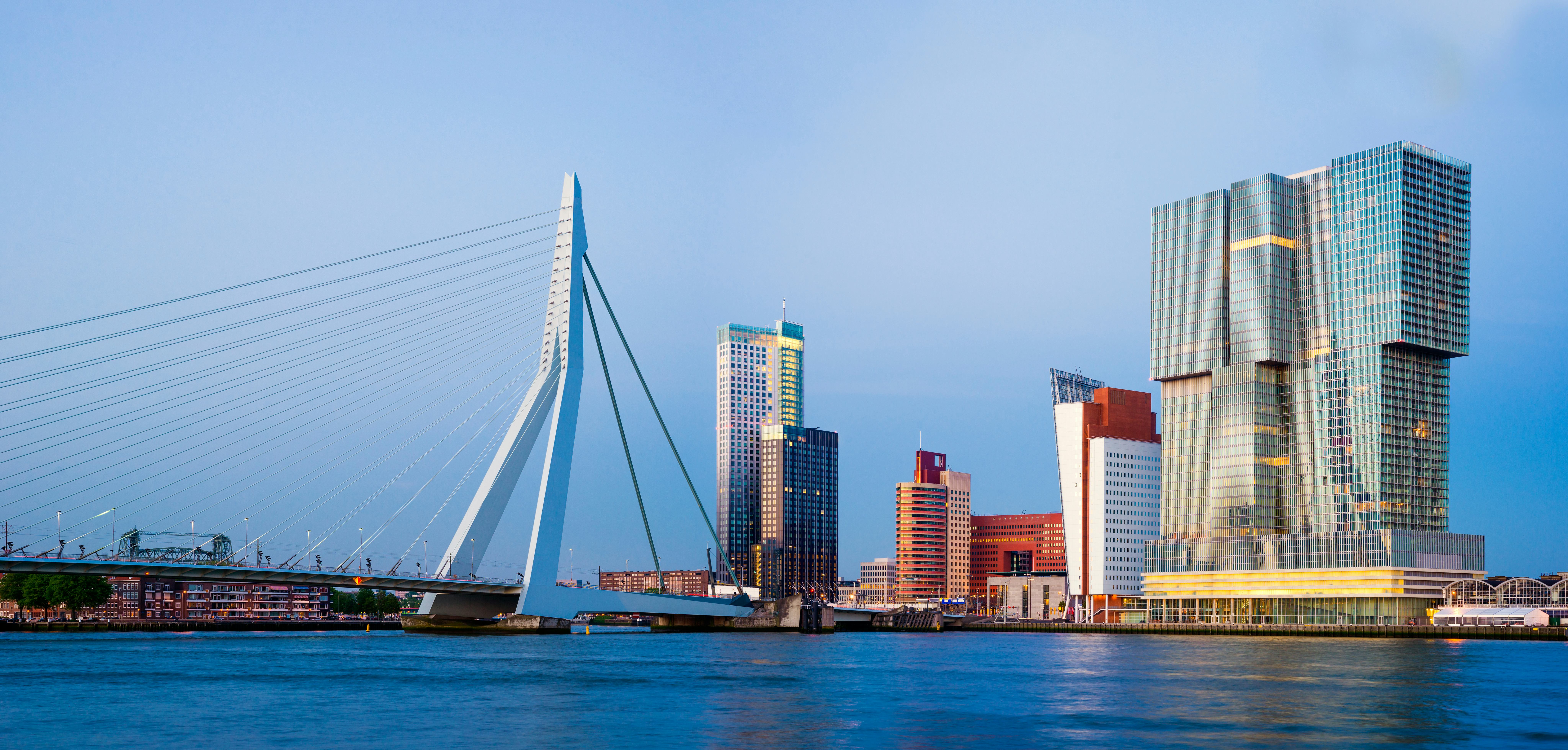 'Amsterdamse hotelmarkt koelt af, Rotterdam komt op stoom'