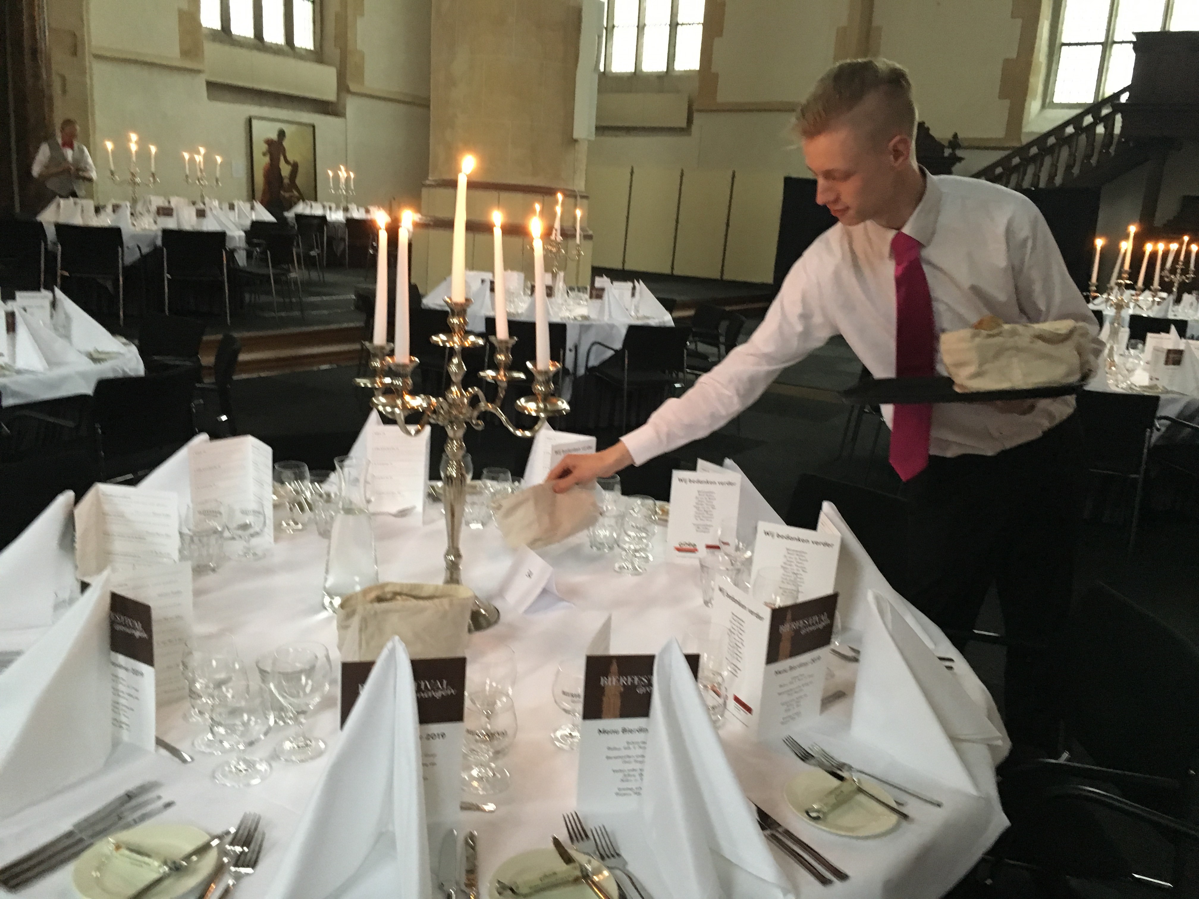 Bierdiner Bierfestival Groningen dit jaar thuis in plaats van Martinikerk