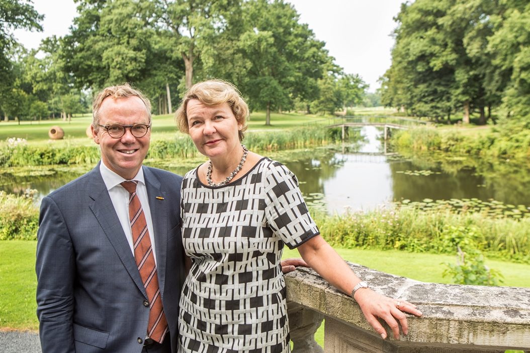 Johan En Carin Agricola Stoppen Met Kasteel Engelenburg