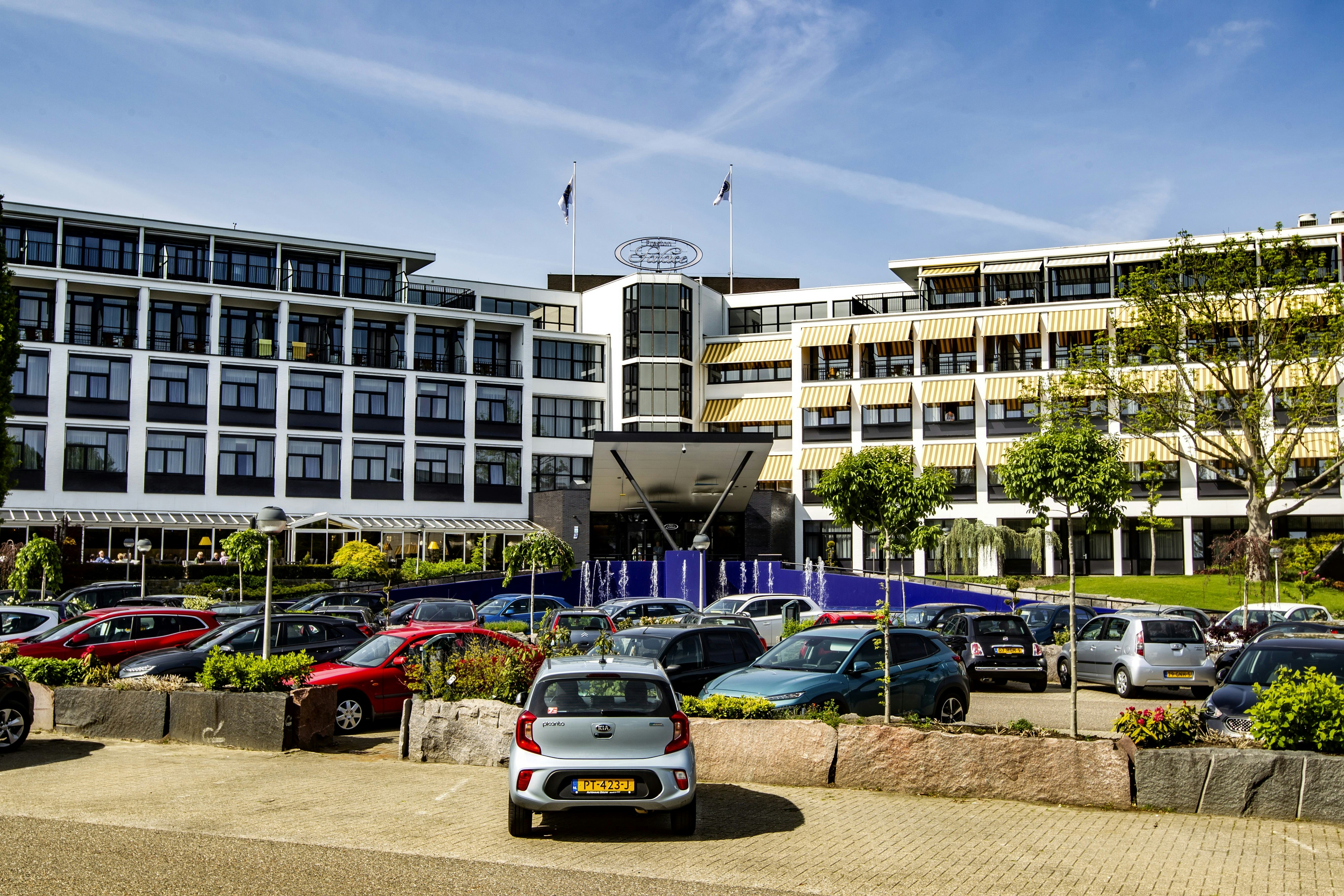 Preston Palace heropent: hotel opgedeeld in zones
