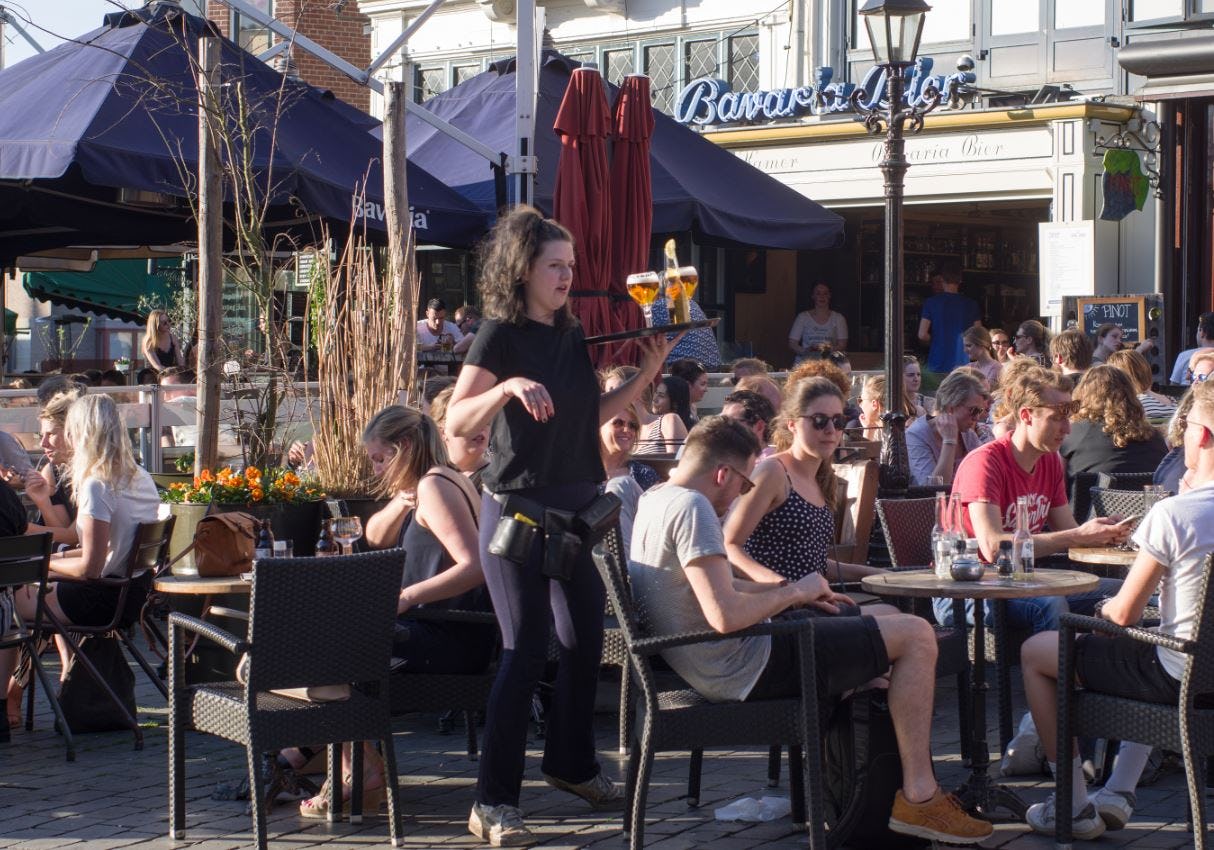 Terras ondernemers: grote verschillen in precario per stad