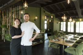 Jaap Volman van Boompjes Restaurant kookt tussen de dieren