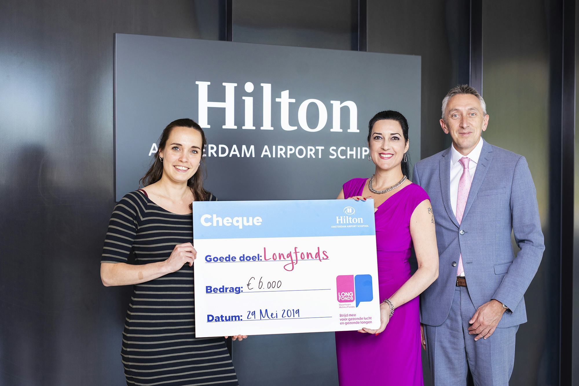 Hilton Schiphol doneert €6000 aan Longfonds