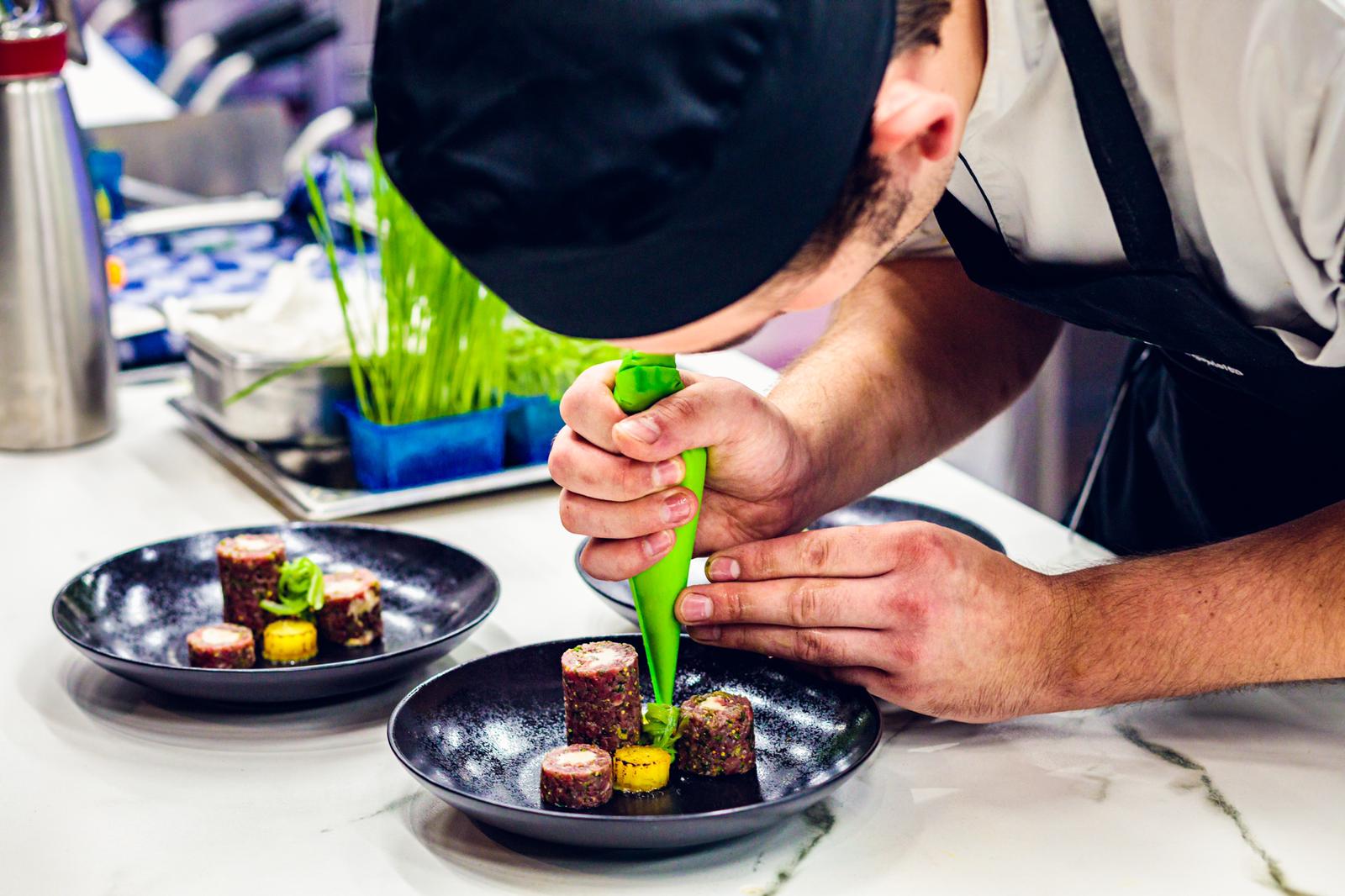 Vic Tosseram wint voorronde European Young Chef Award 2019