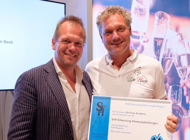 De Pizza Academy als eerste pizza-opleiding SVH-erkend