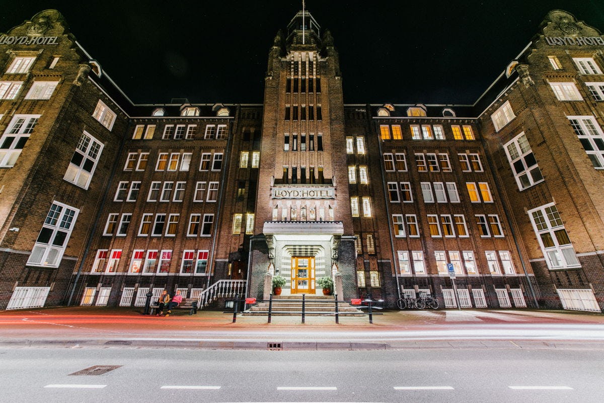 Amsterdamse hotels zetten deuren weer open tijdens Hotelnacht 2020