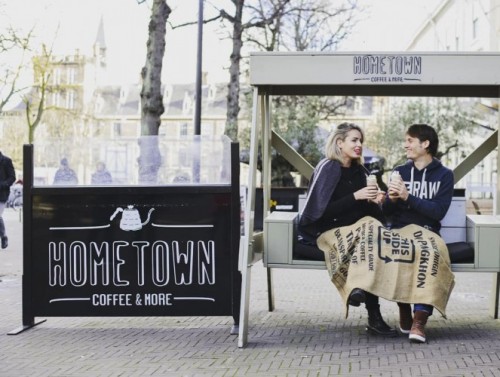 Coffee bar Hometown heropend