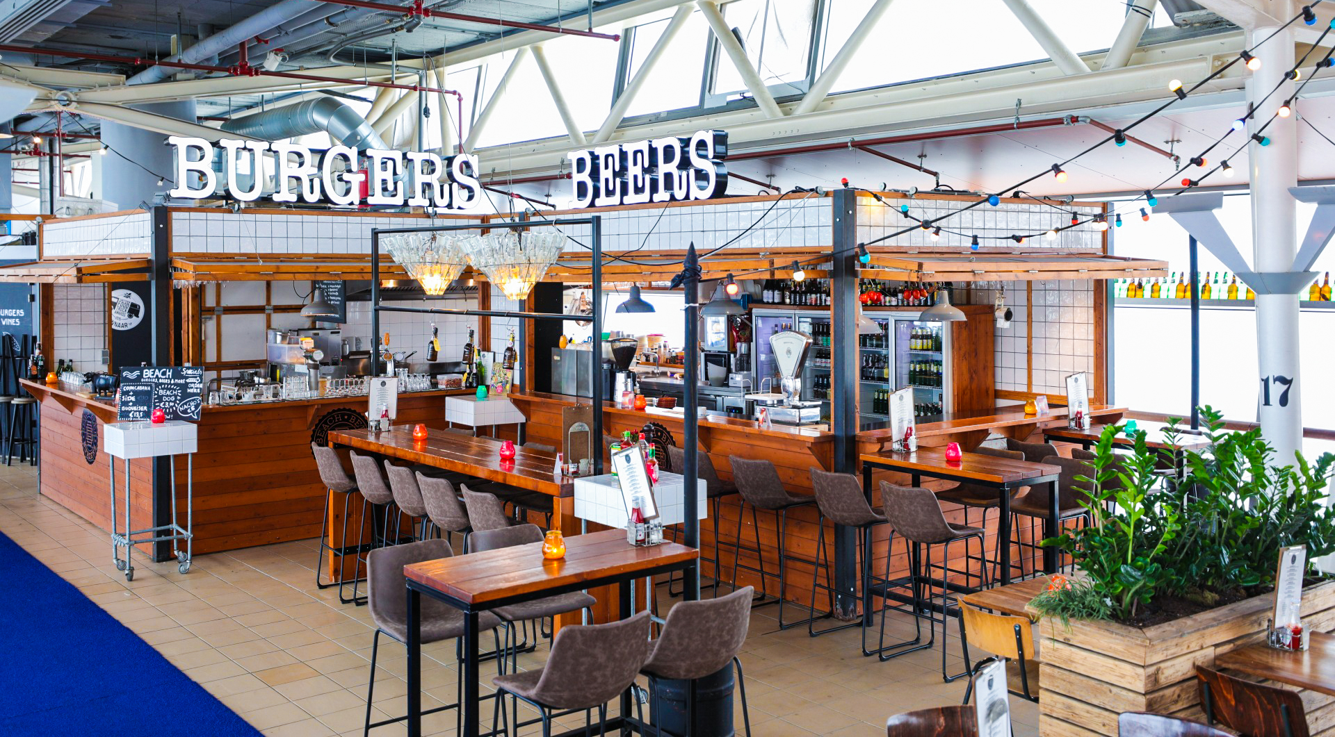 De Pier opent nieuw horecaconcept: Beach Burgers & Beers