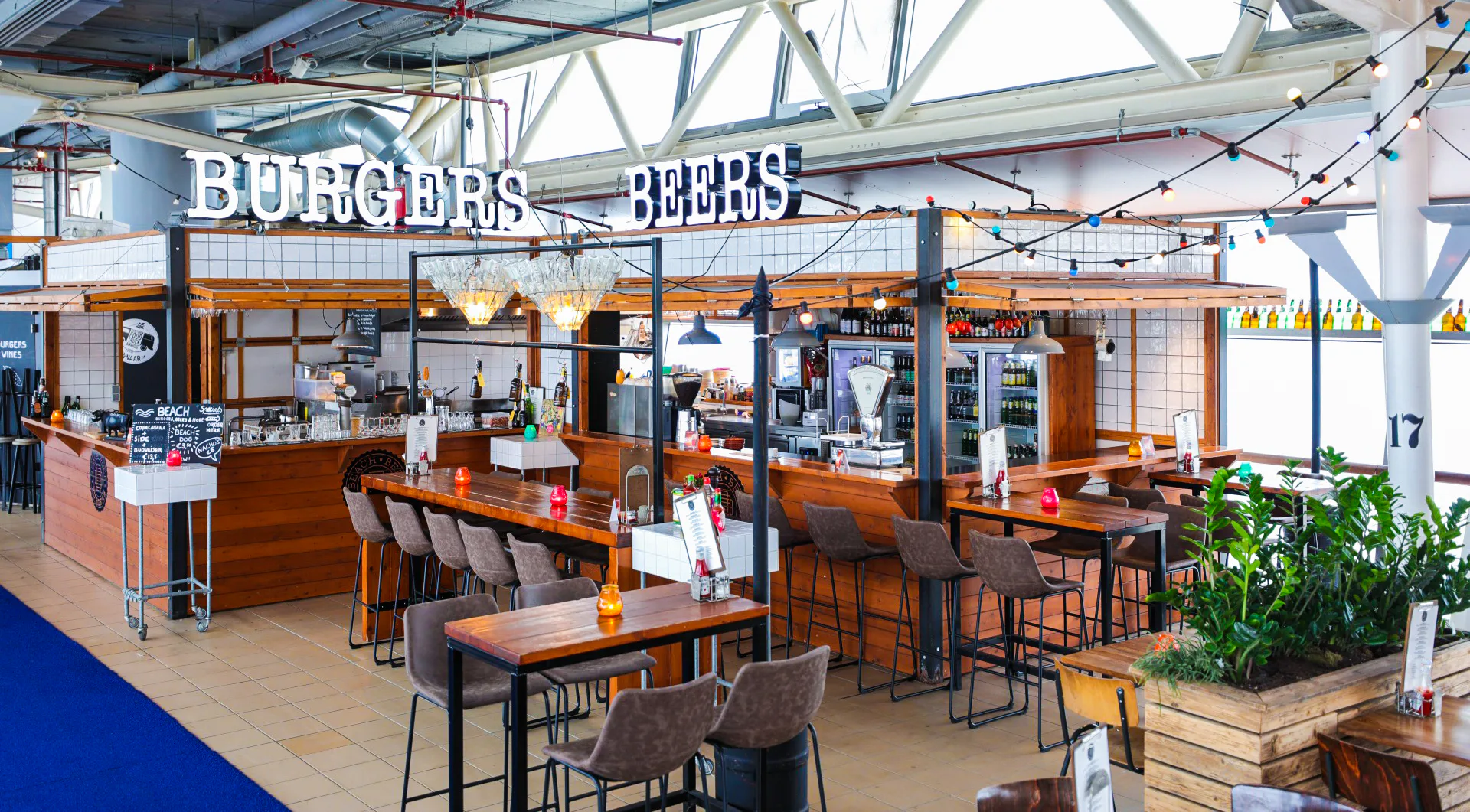 Het restaurant Beach Burgers & Beers © Daniel Verkijk