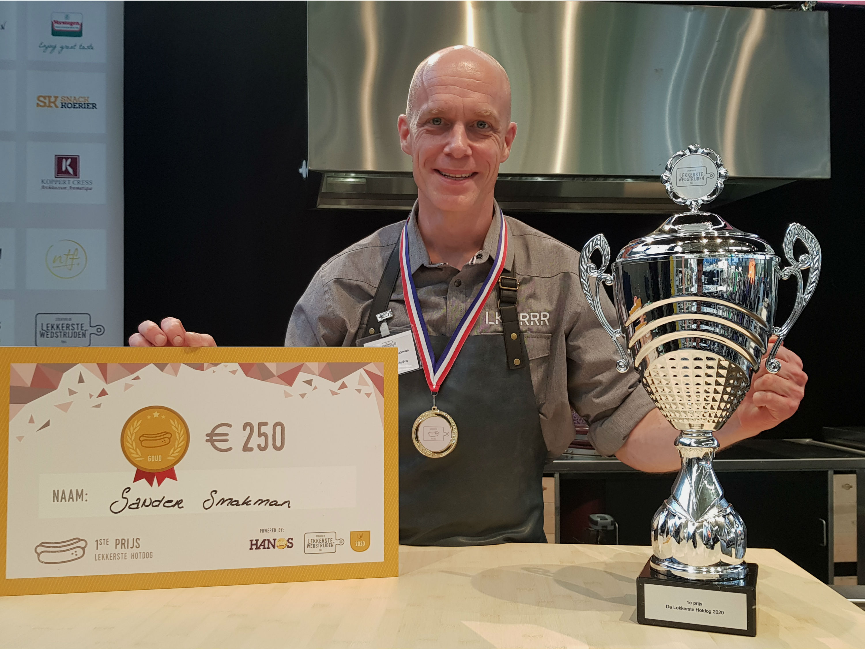 Sander Smakman geeft eigen baas het nakijken en wint Lekkerste Hotdog