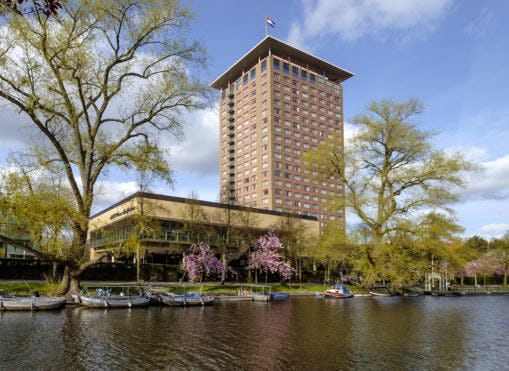 Situatie bij Amsterdamse hotel Okura na bombrief weer veilig
