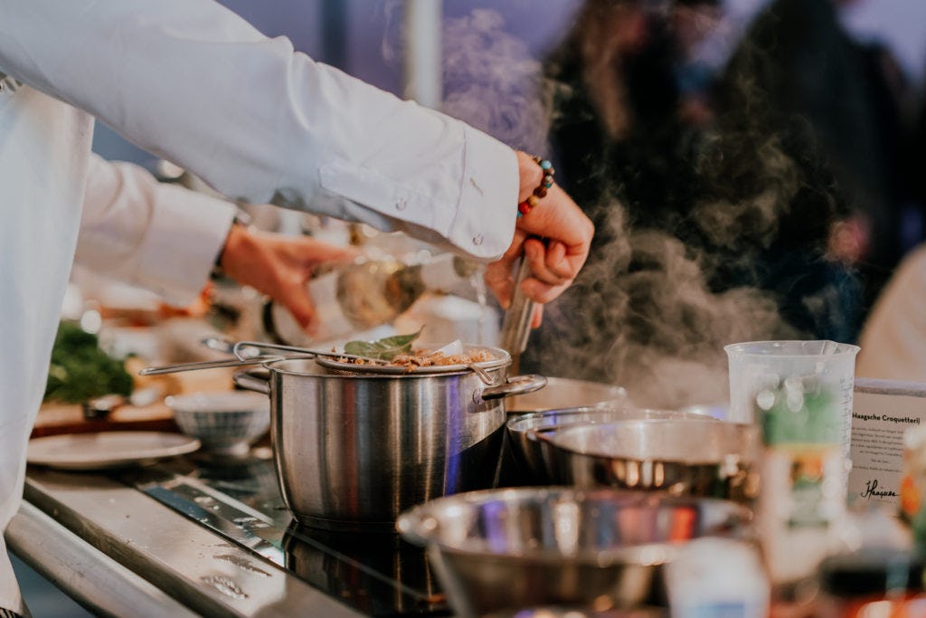 Bierbitterballen Gebrouwen door Vrouwen en Haagsche Croquetterij