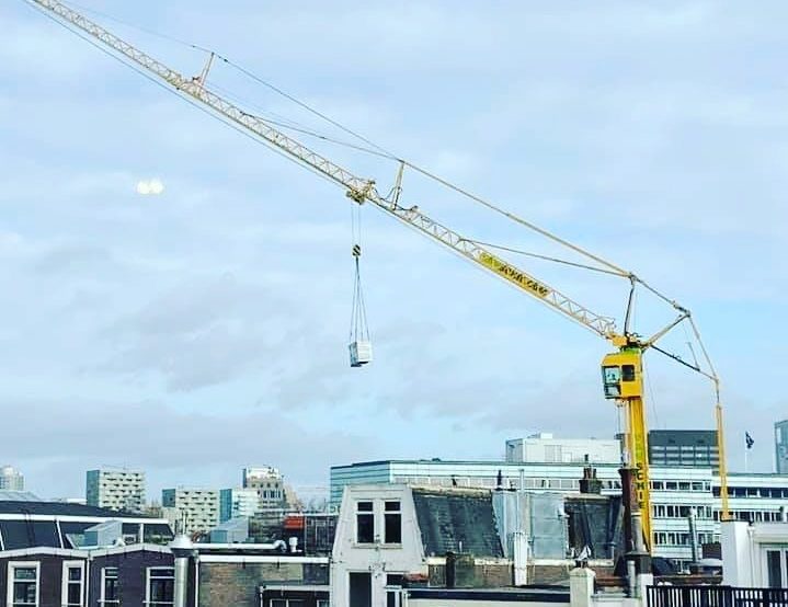 Keuken van nieuw restaurant Florian van Dillen met hijskraan naar binnen gevlogen