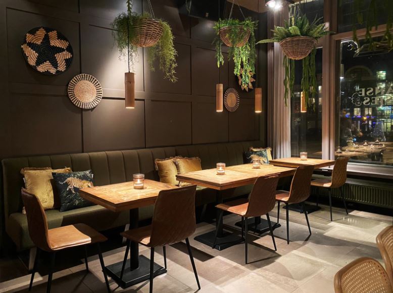 HIP Studio nam het interieur van Javaanse Meisjes voor haar rekening