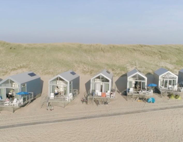 Strandhuisjes Julianadorp vanaf 2021 in portfolio Roompot