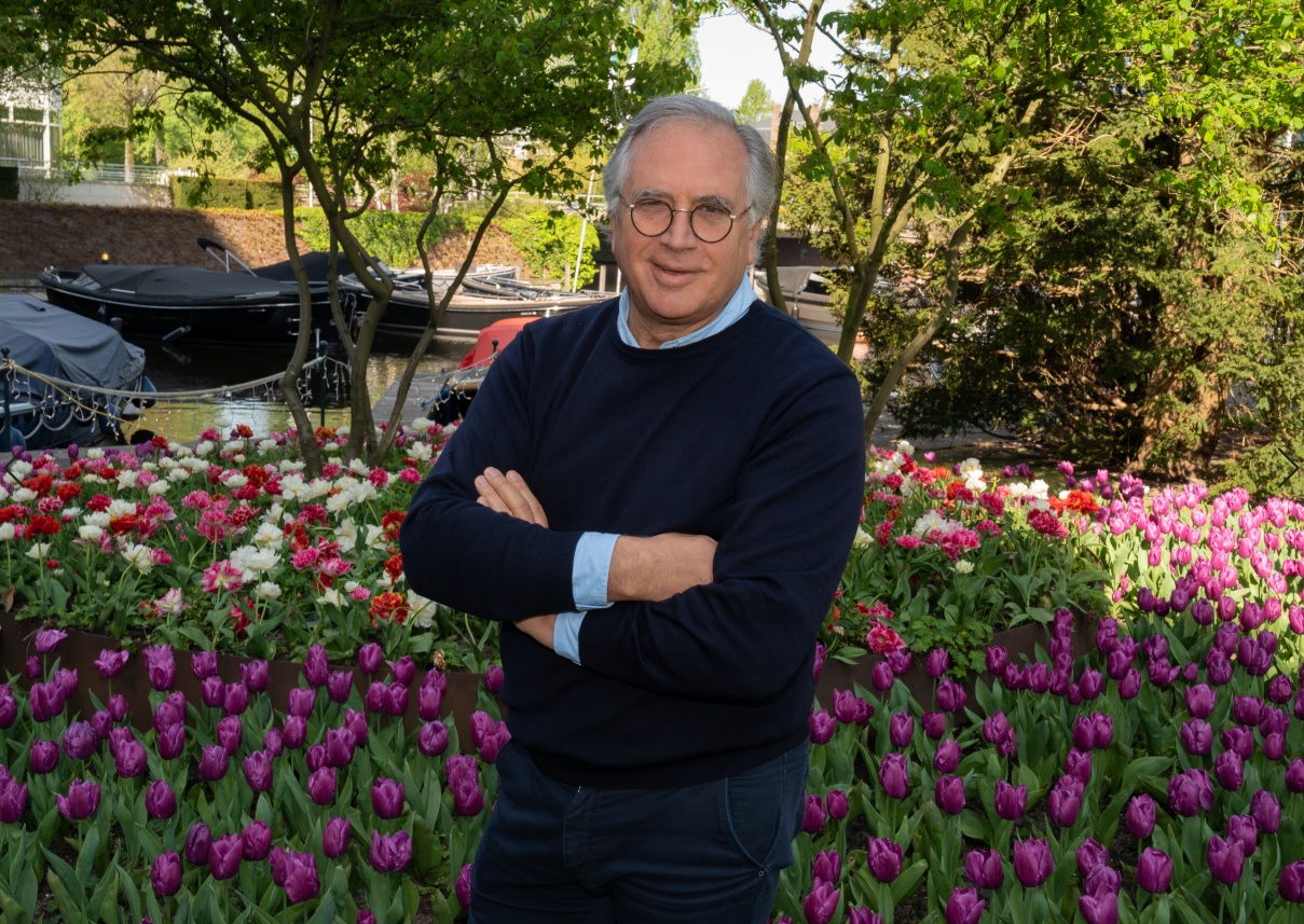 Koninklijke onderscheiding voor Roberto Payer: Officier in de Orde van Oranje Nassau