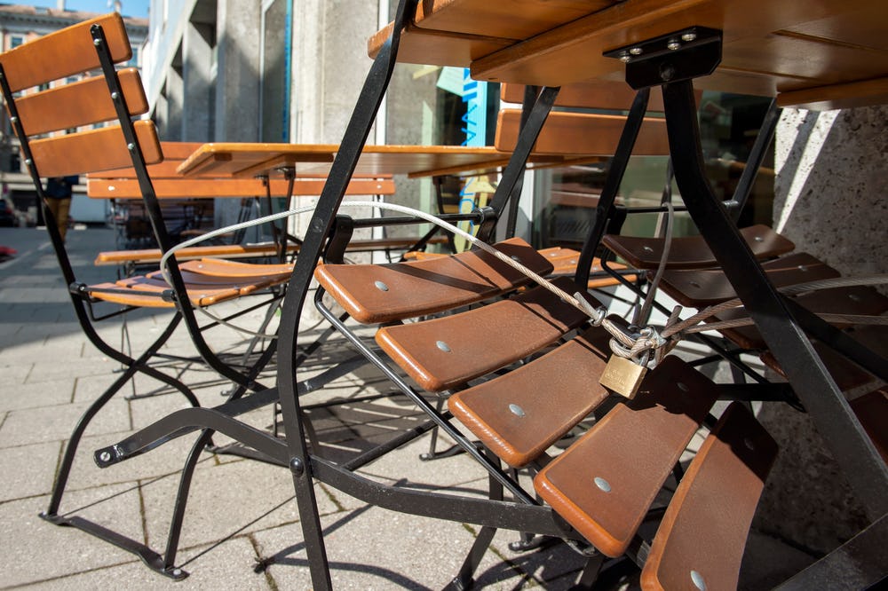 Experts: 'Horeca moet tot zeker 16 mei dichtblijven'