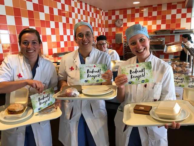 Burgers for Care trakteert zorgmedewerkers op bijzondere burger