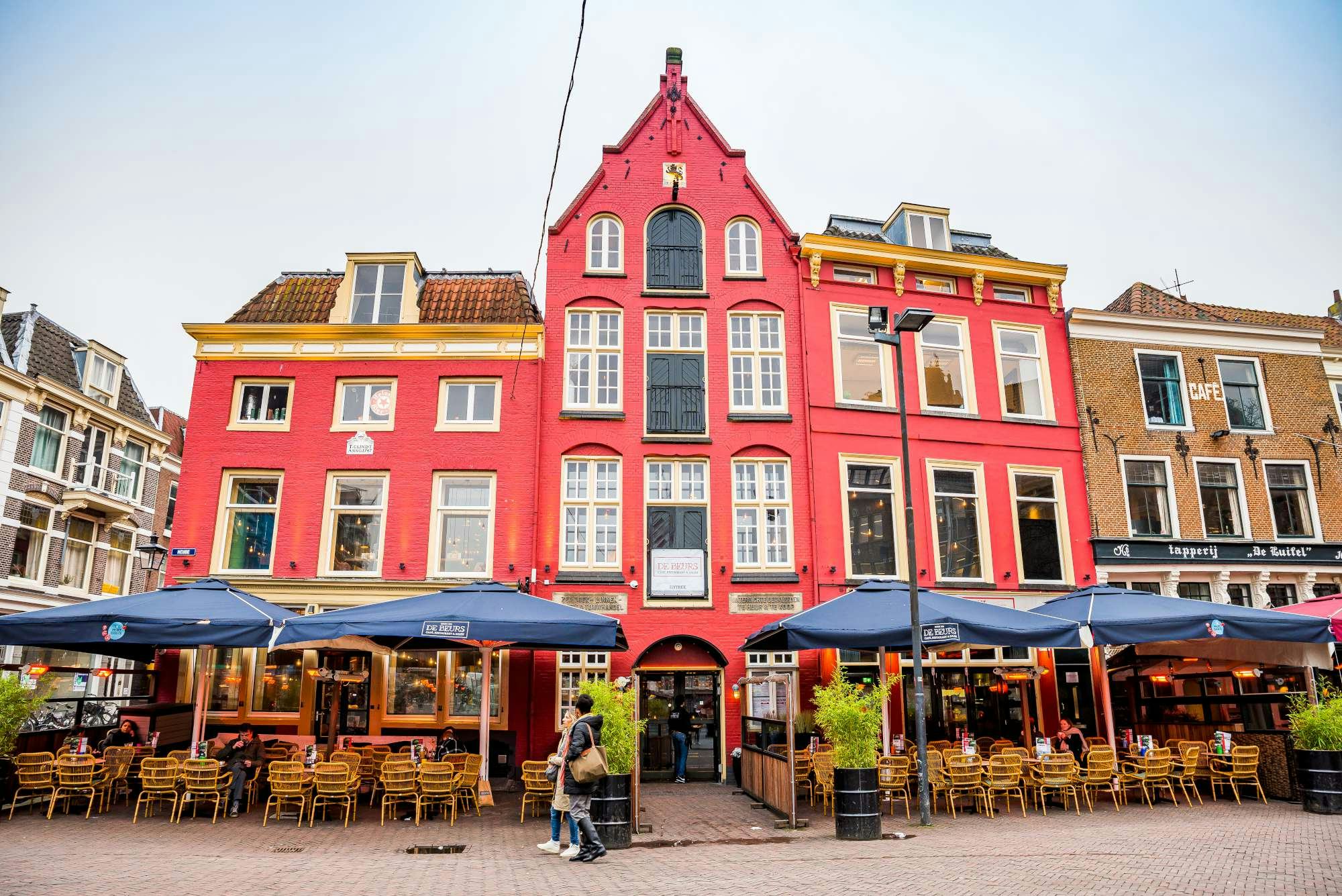Ook Utrecht geeft terrassen meer ruimte deze zomer