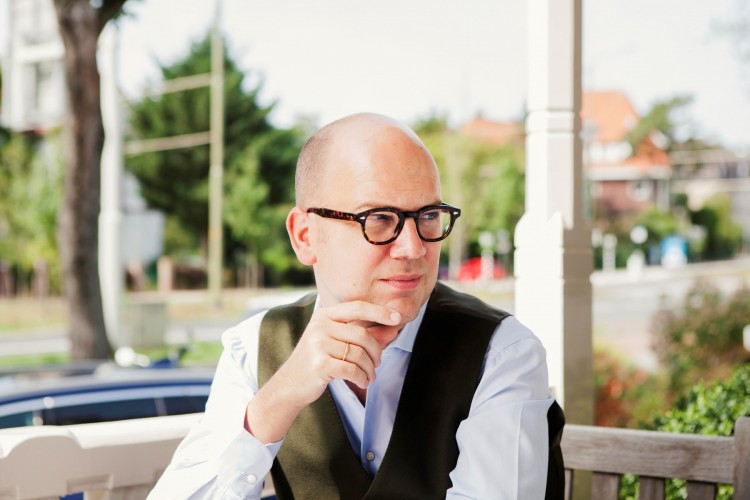 Horeca-experts lanceren boek over de horeca in het 'nieuwe normaal'