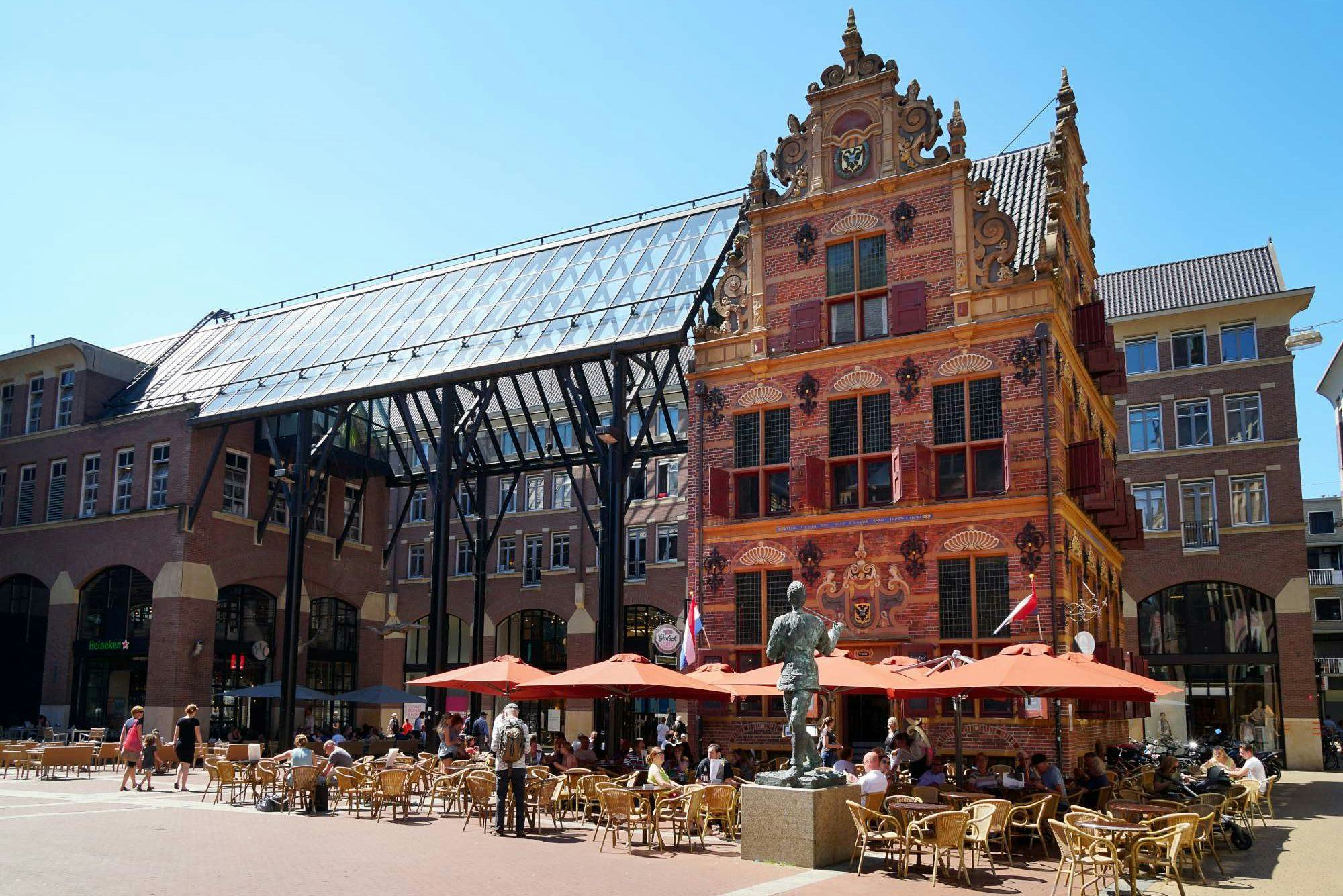 Groningen scherpt regels horeca in binnenstad aan om corona