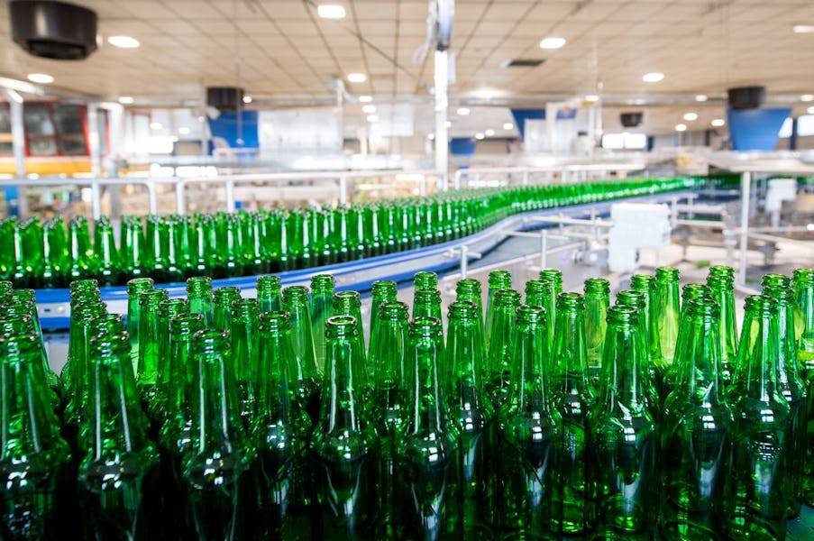 Heineken gaat 8000 banen schrappen, 300 in Nederland