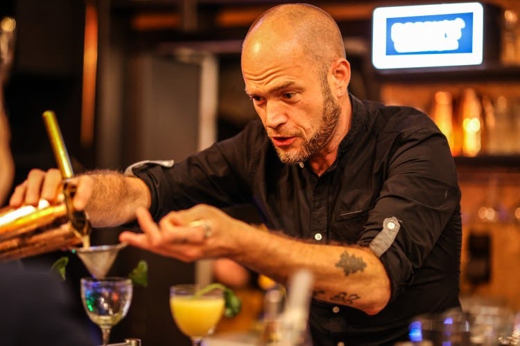 Alex Danger uit Rotterdam wint Bobby's National Cocktail Competition 2020