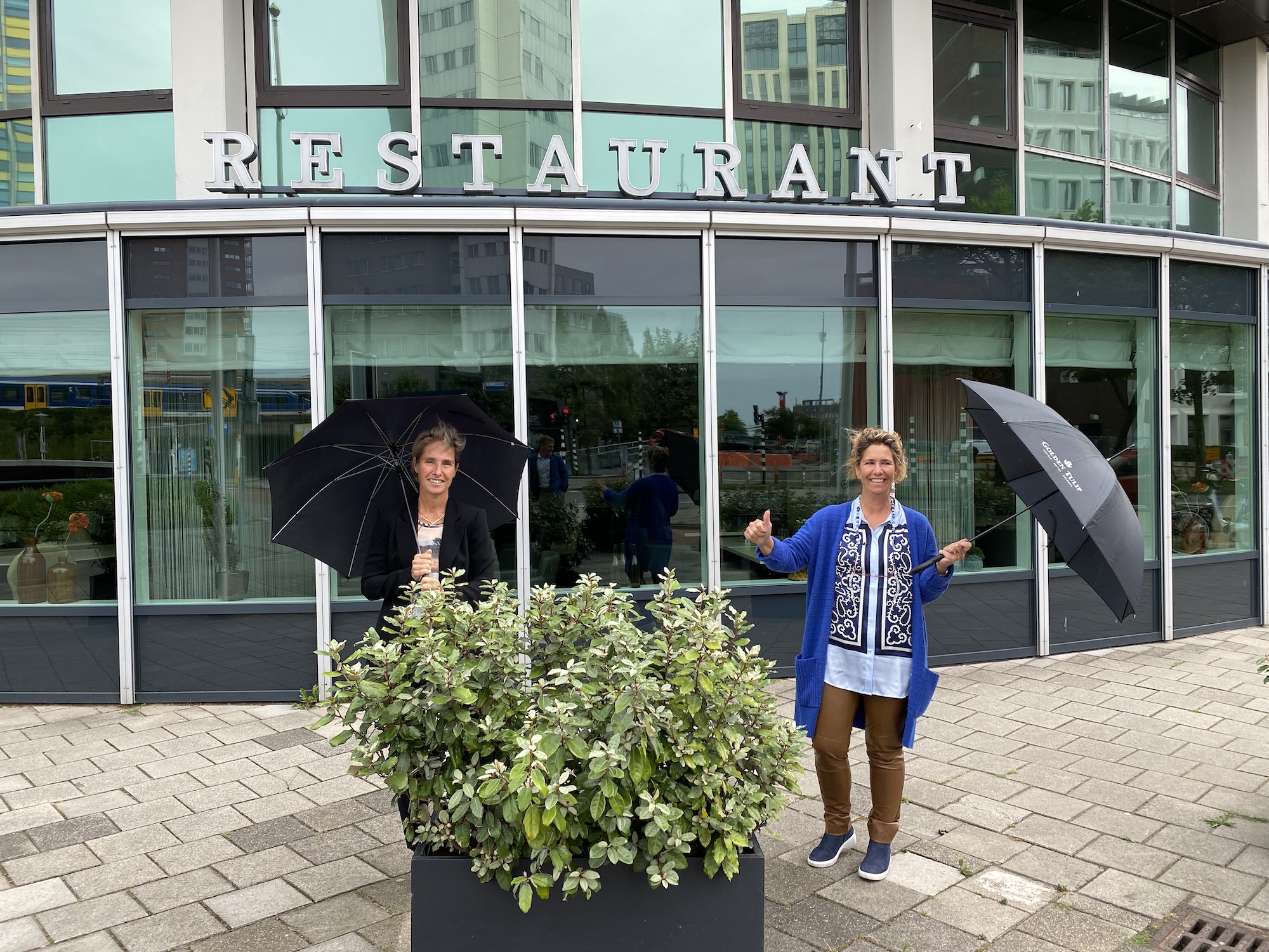 Zussen bouwen in Leiden kantoor om tot hotel