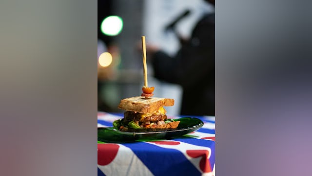 M’n Zusje -De Friesian burger. Fotocredits: Rose Mentink