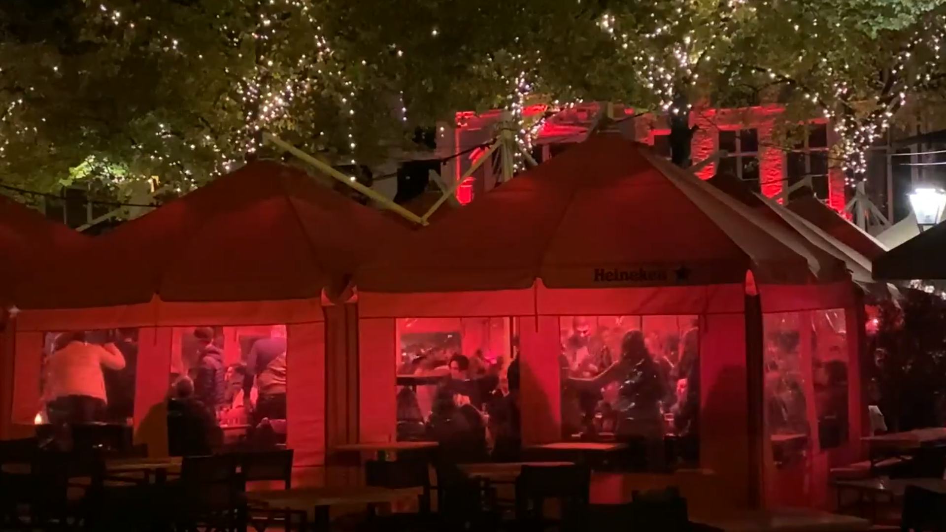 Feest op Het Plein stilgelegd door Haagse politie