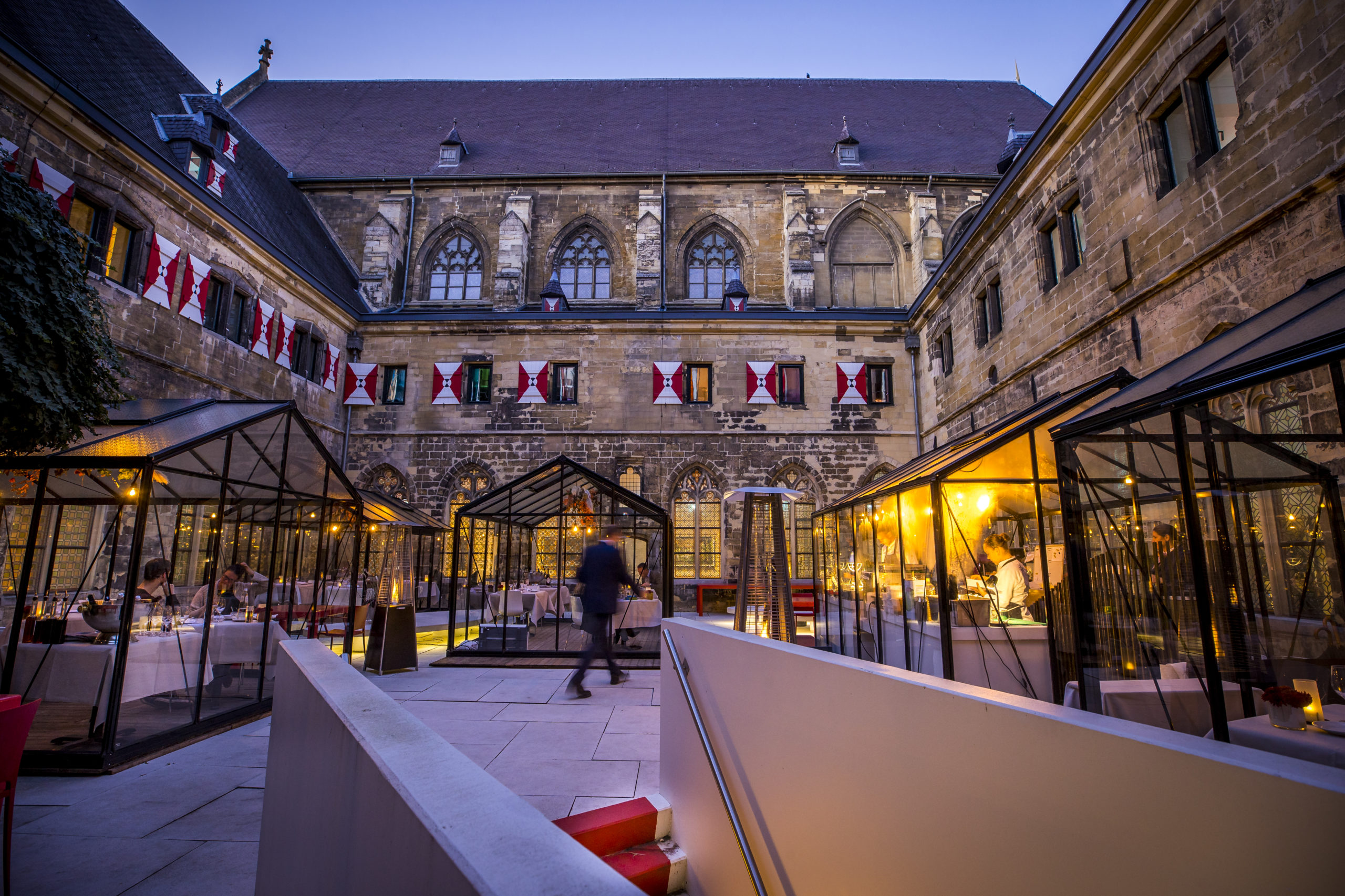 051120, Maastricht: kassen bij Kruisherenhotel. Foto: Marcel van Hoorn.