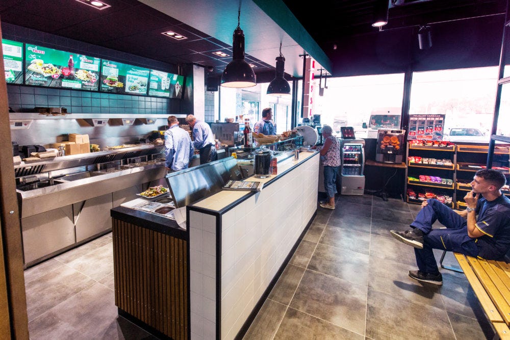 Tony’s Plaza: luxe friet en hamburgers na het tanken