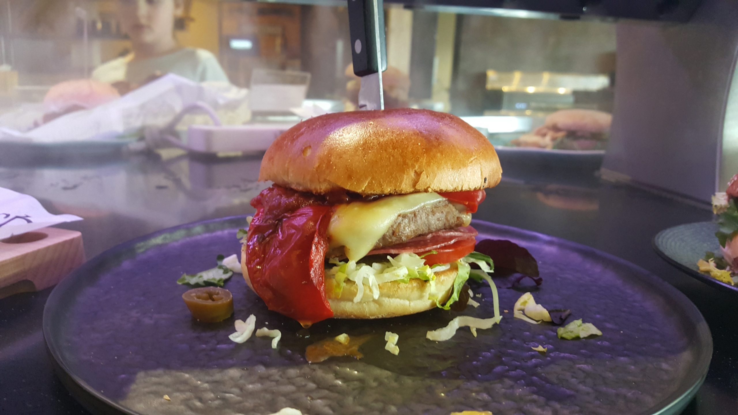 Vincent Oud maakt de beste hamburger van AnyTyme