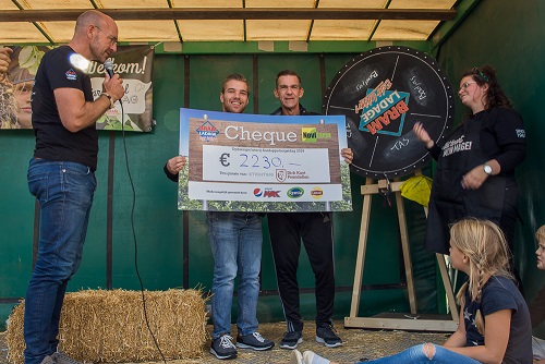 Bram Ladage haalt geld op voor Dirk Kuyt Foundation