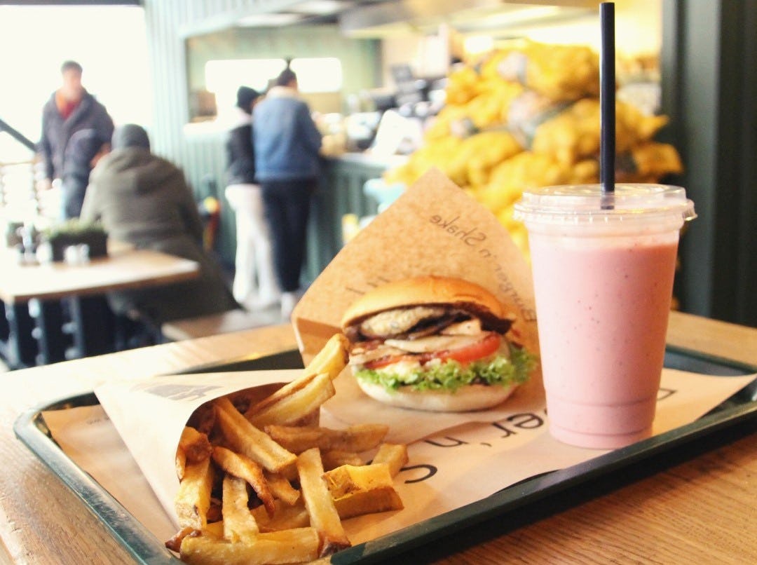 Foto: Facebook / Burger 'n Shake