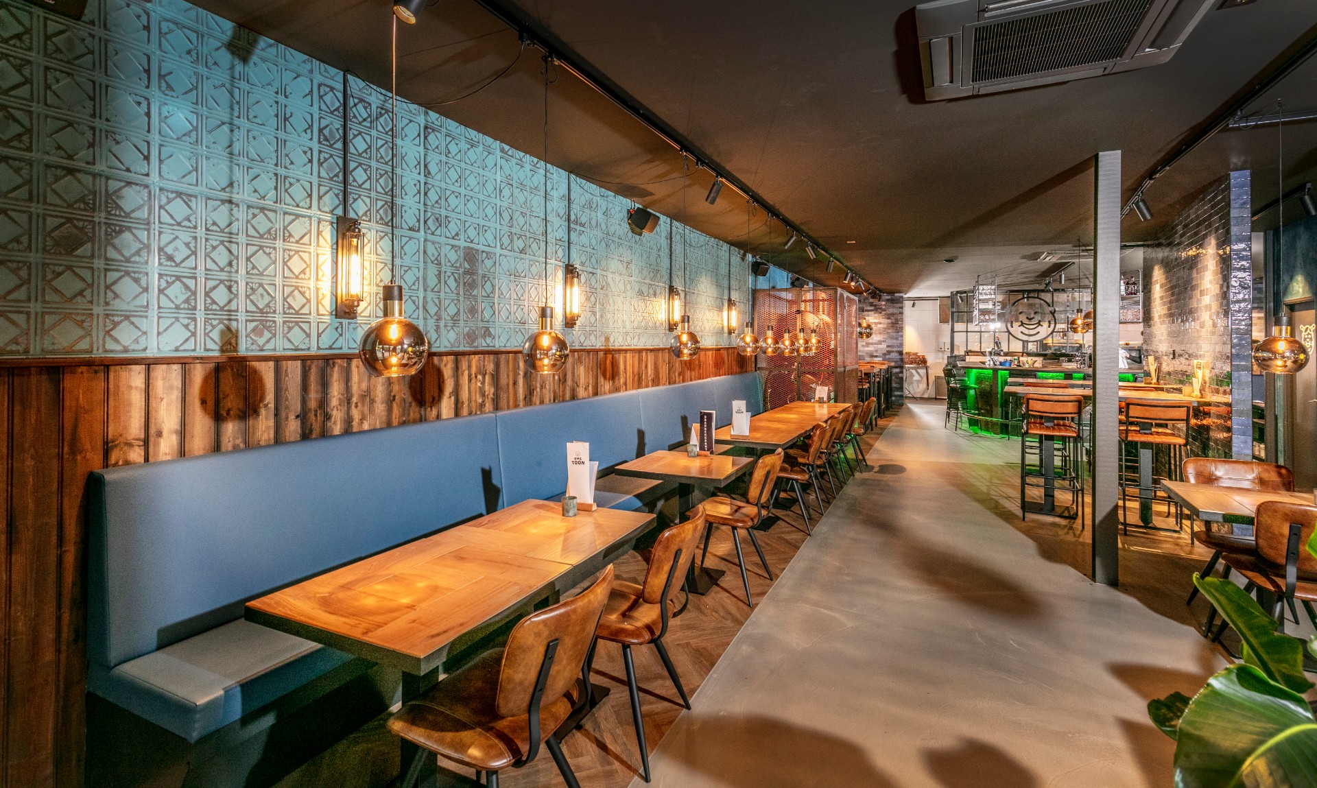 maurits-ter-horst-en-martijn-van-loon-starten-met-burgerbar-ome-toon