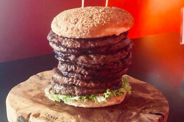 Barnevelds restaurant serveert burgers van 2,7 kilo