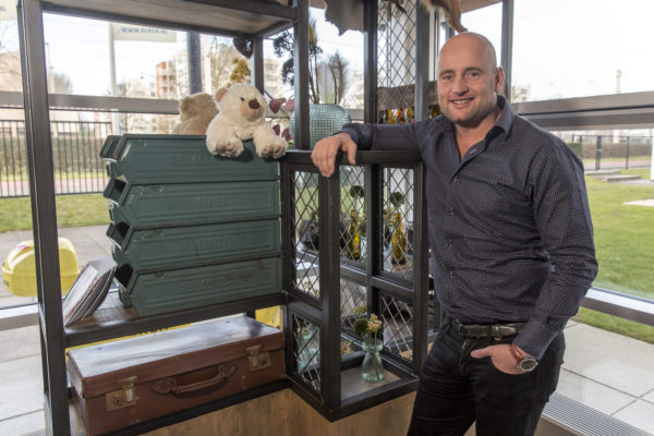 Martijn Jansen, eigenaar en CEO De Beren bezorgrestaurants. (C) Roel Dijkstra-Vlaardingen - Foto Dennis Wisse