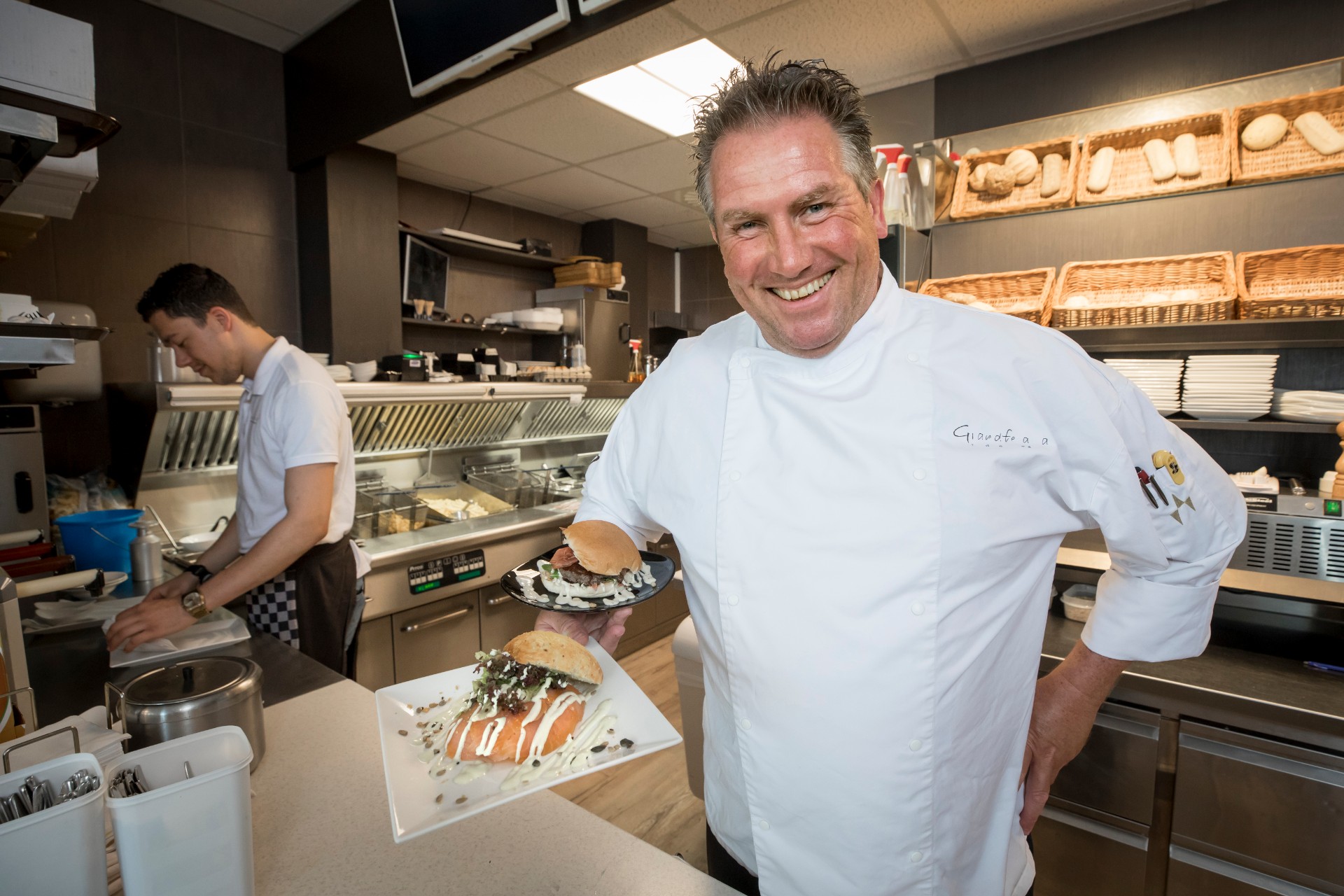 Harald Brouwer runt nu vier jaar Grandfetaria in Almere, daarvoor had hij zes jaar Grandfetaria de Oude Dijk in Loosdrecht.