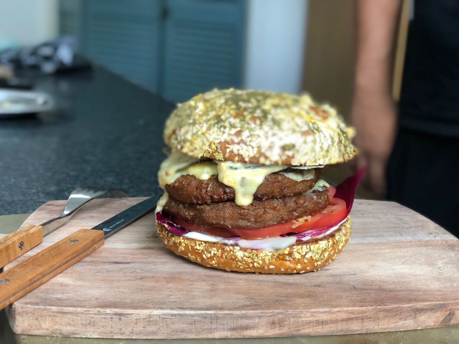 Diego Buik maakt duurste vegetarische burger ter wereld