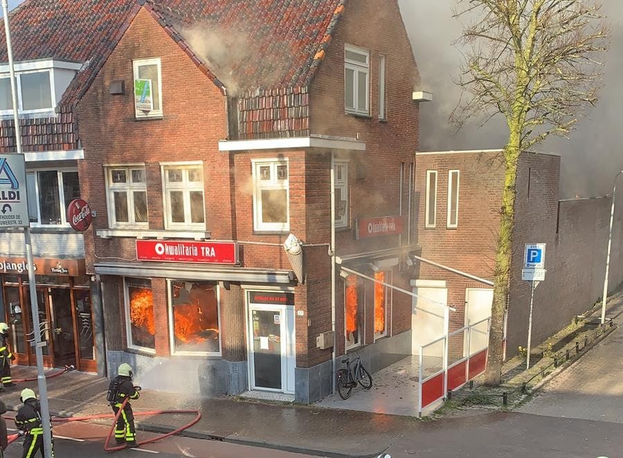 Neem voor credits contact op met Snackkoerier