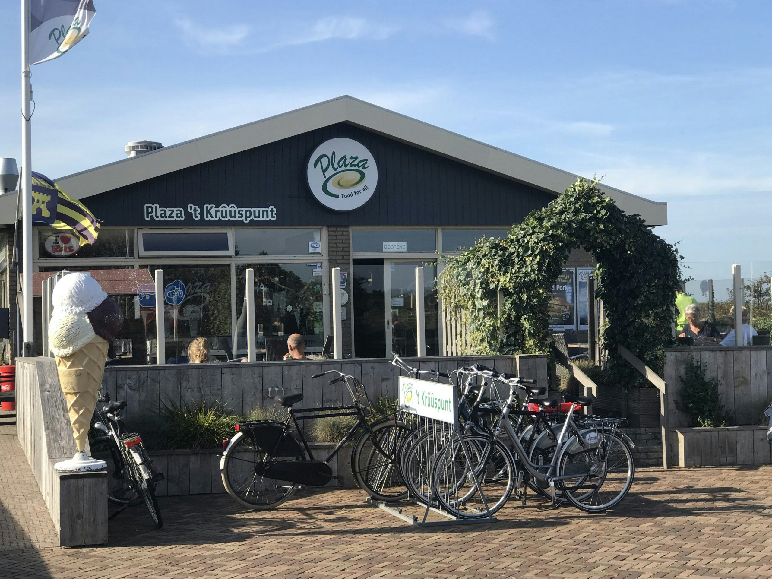 Cafetaria Top 100 2018 nr. 62: Plaza ’t Kruuspunt, Ballum