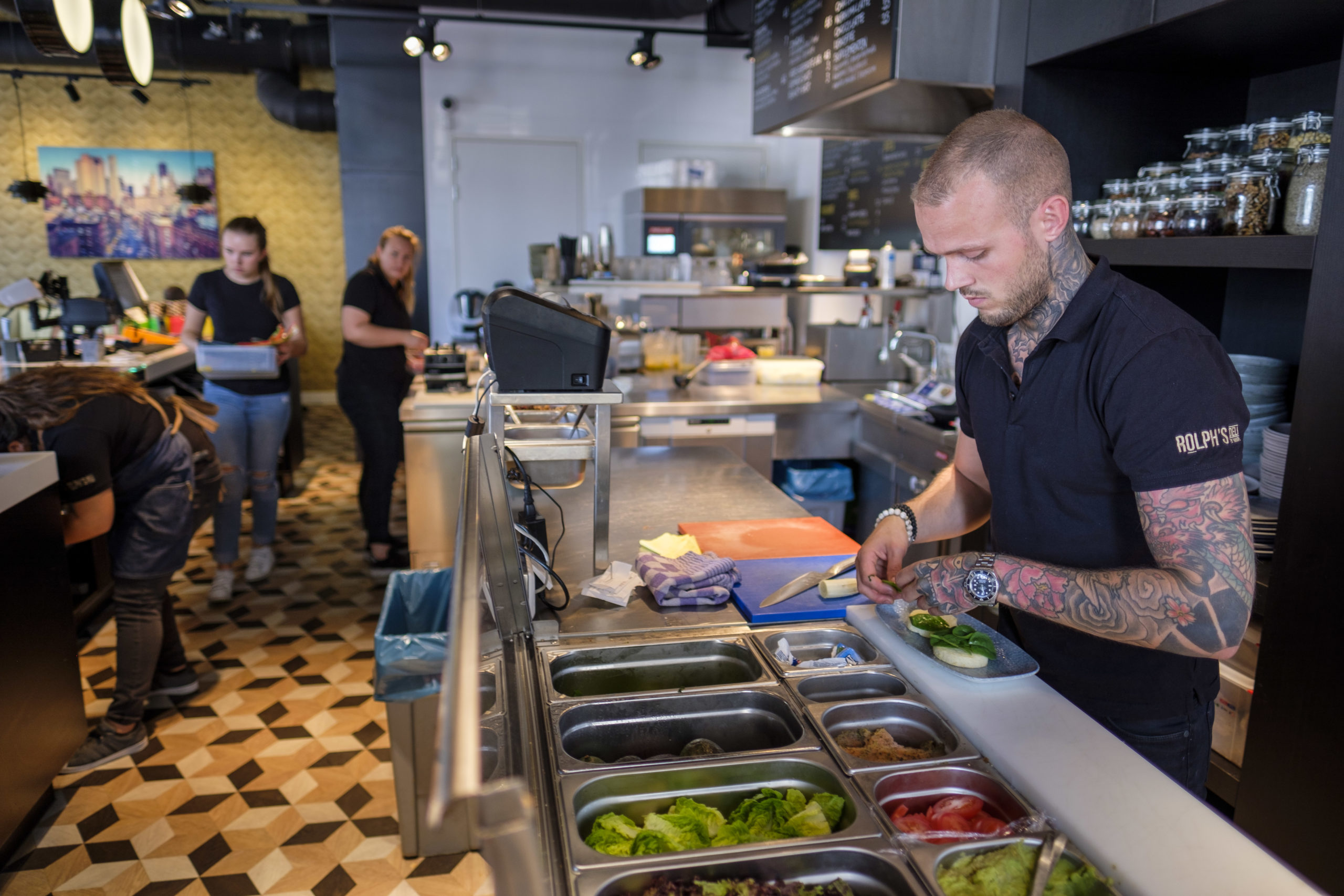 (C) Roel Dijkstra / Joep van der Pal


Rotterdam - Rolph's Deli - kop van zuid