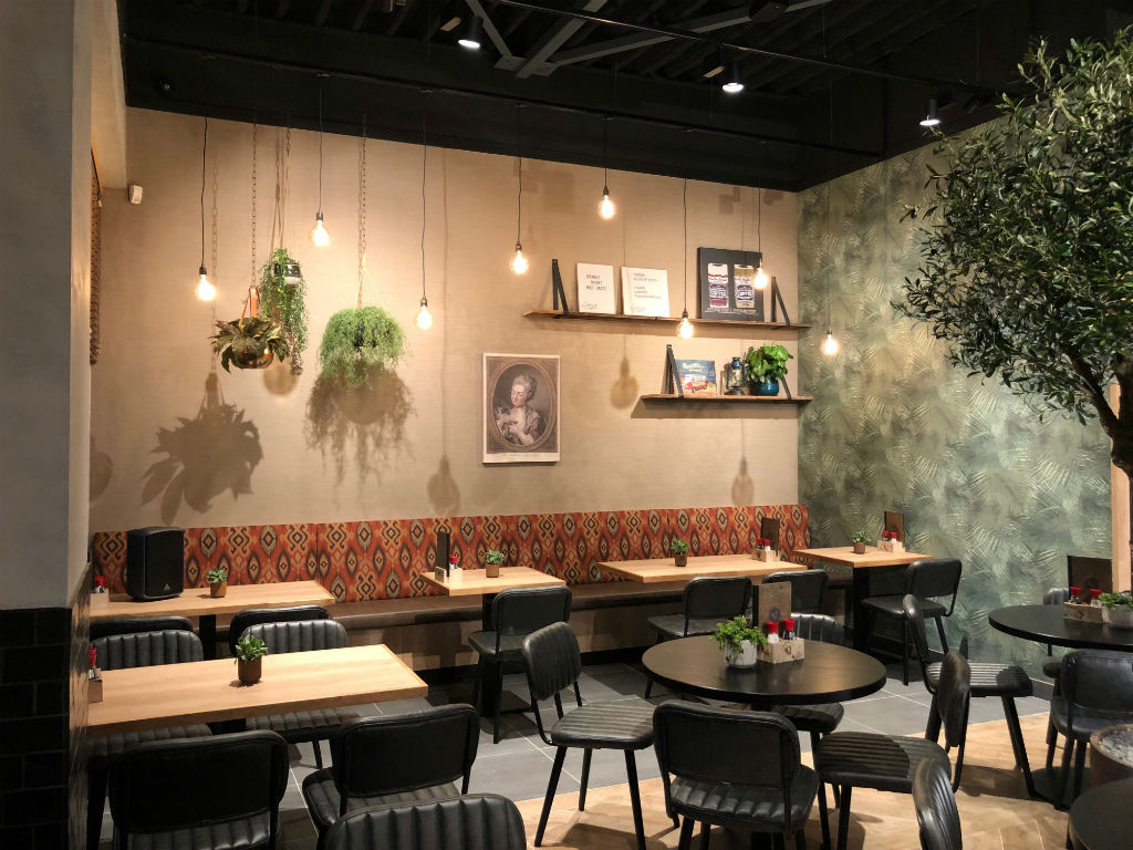 Jonge starter opent 40e vestiging van Verhage