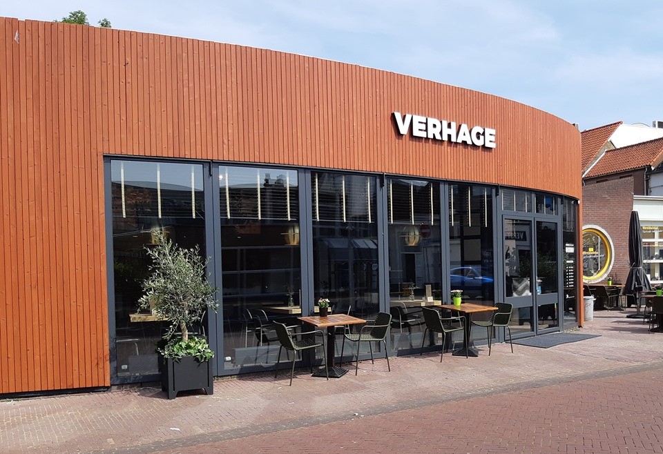 Verhage Oud-Beijerland geopend; voorbeeld van nieuwe koers