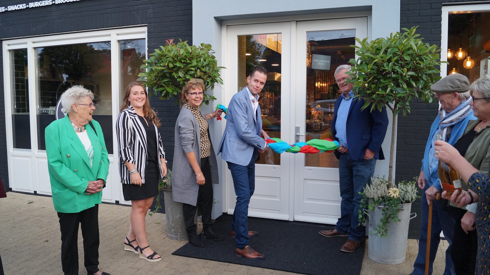 Apetrotse ondernemer opent nieuwe Verhage in eigen dorp